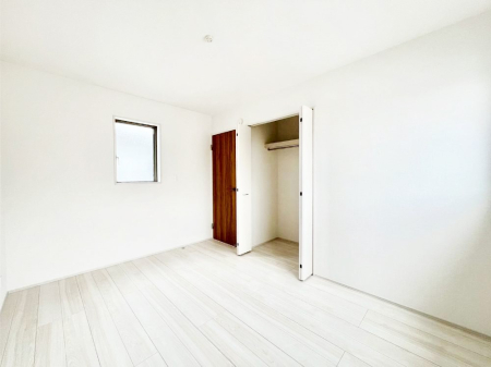 その他内観　木の温もりがやさしいフローリングは安らぎをもたらす住空間