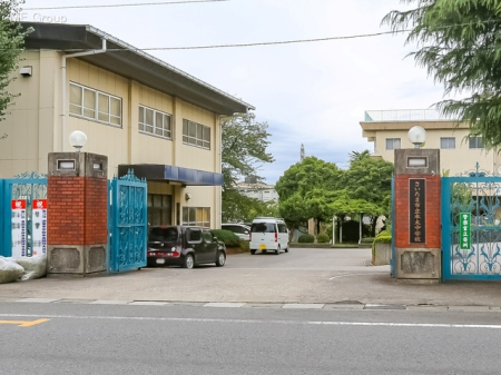 周辺環境　中学校 190m さいたま市立本太中学校