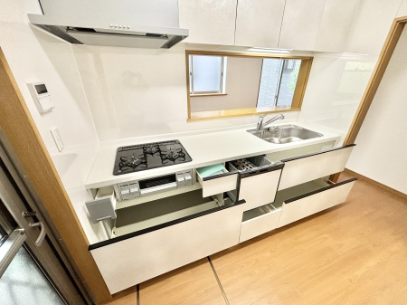 その他内観　使いやすさを優先したスライド式収納タイプ！