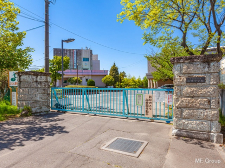 周辺環境　中学校 1410m 春日部市立武里中学校