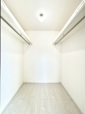 gC@gC1K2KꂼɔzuĂĂƂĂ֗łB 