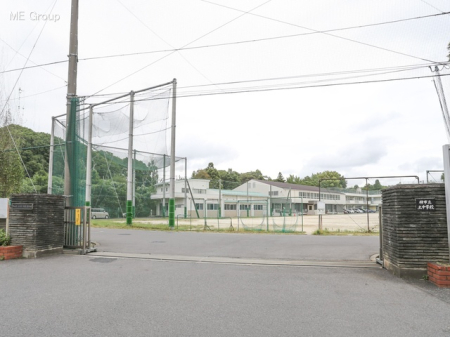 周辺環境　中学校 850m 柏市立土中学校