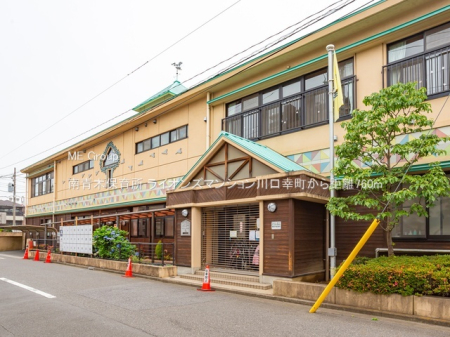 周辺環境　幼稚園・保育園 760m 南青木保育所